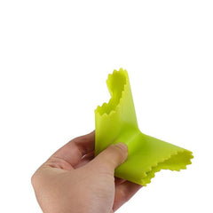 Rubber Scroll Garlic Peeler - Kitchen Helper