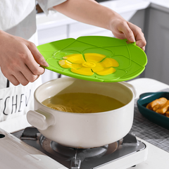 Silicone Lid for Microwave and Steaming Flower Kitchen Gadget