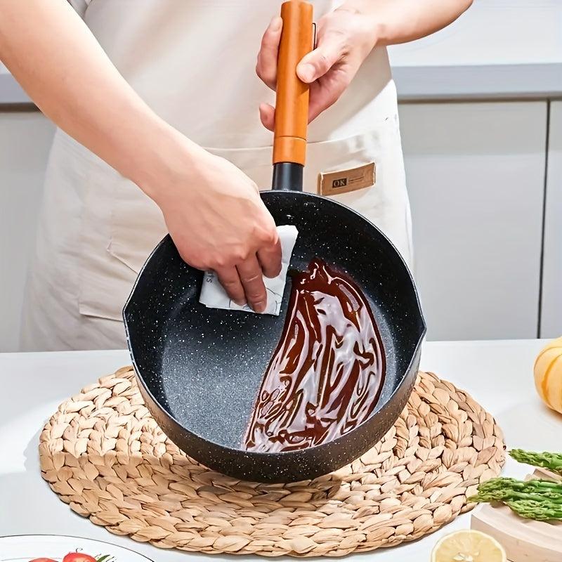 Yukihira Non Stick Pan 7.87in Wooden Handle Universal Open Flame Cooking