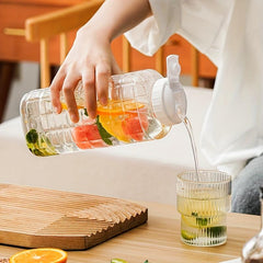 Plastic Pitcher with Lid 72oz Heavy Duty Clear Drink Carafe