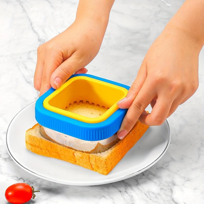 2pcs Sandwich Cutter & Sealer Set Stainless Steel & Plastic Cookie Cutters