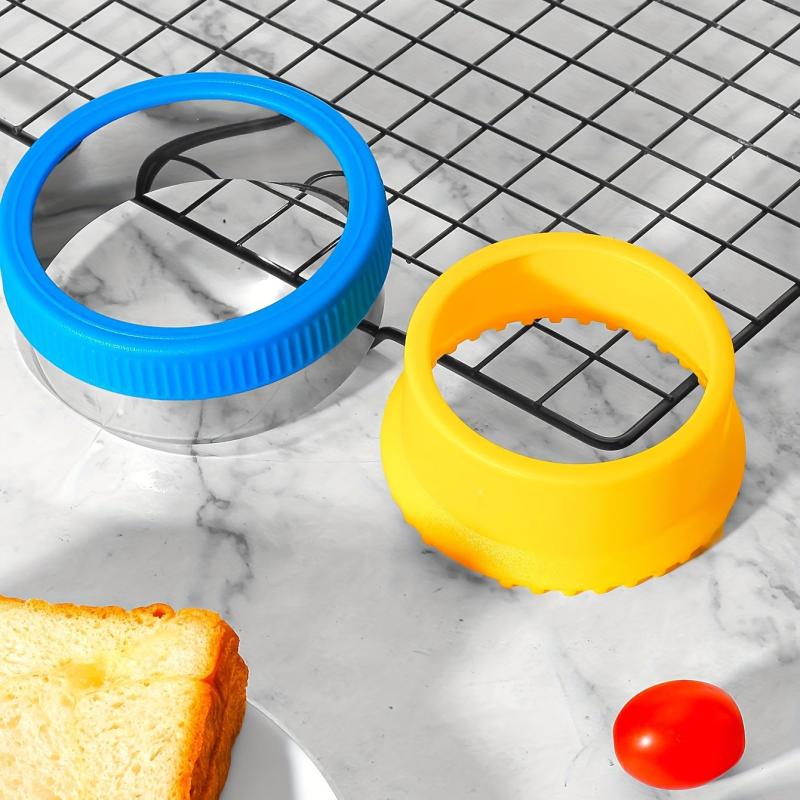 2pcs Sandwich Cutter & Sealer Set Stainless Steel & Plastic Cookie Cutters