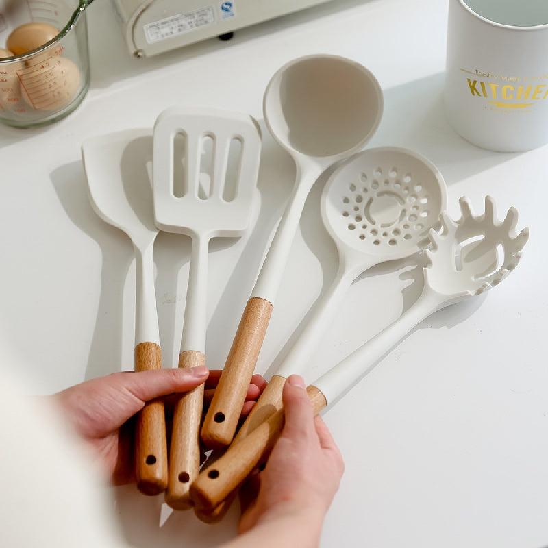 Set of 4 Non Stick Silicone Kitchen Utensils