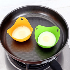 4pcs Non Stick Egg Poachers Kitchen Gadget