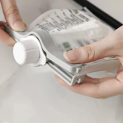Plastic Food Bag Sealing Clip with Output Mouth