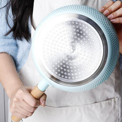 Aluminum Saucepan with Lid for Saucier Cooking