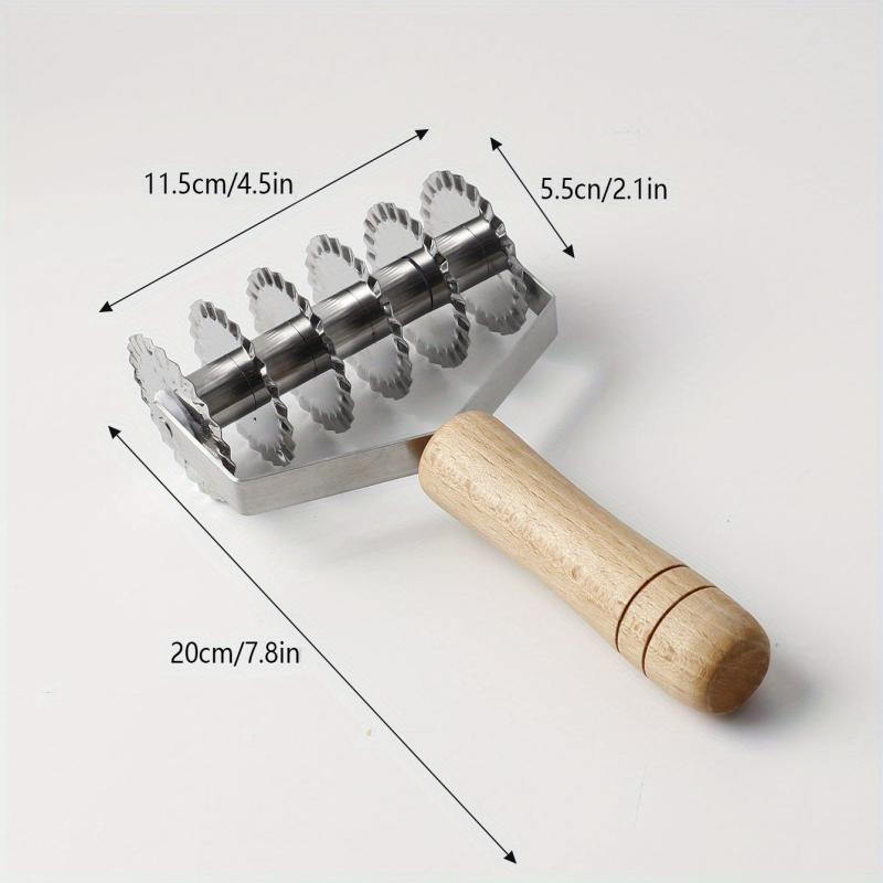 Stainless Steel Six Wheel Cookie Cutter with Wavy Handle