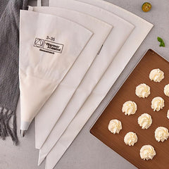 Durable Baking Piping Bags for Buttercream - Resistant and Squeezable