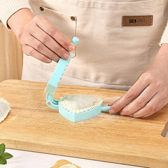 Plastic Heart Shaped Dumpling Mold Kitchen Tool
