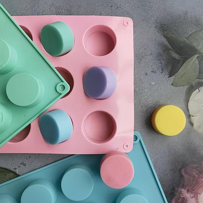 15-Cavity Silicone Cake Molds for Baking Snacks, Candy, Jelly - Random Colors