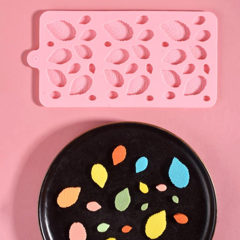 Maple Leaf Silicone Baking Mold for Chocolate Fondant and Cake Decoration