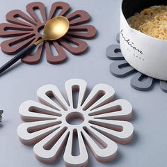 Flower Shaped Silicone Potholder Heat Insulation Pad