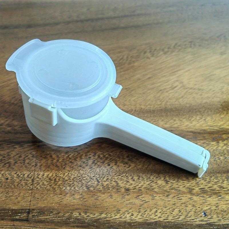 4pcs Food Bag Clips with Pour Spouts, Kitchen Chip Sealer Clips