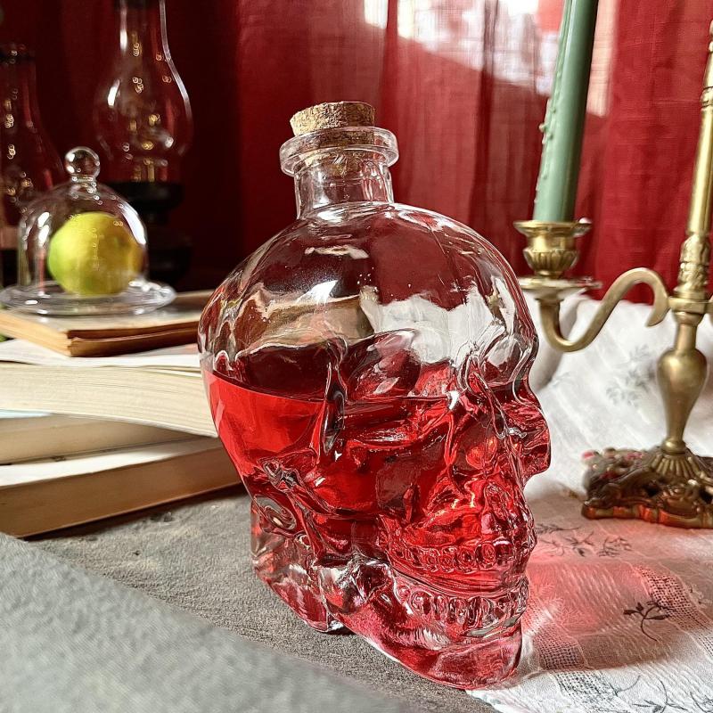 Skull Decanter Crystal Glass Liquor Bottle with Wooden Stopper