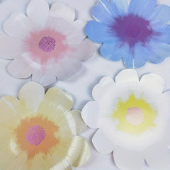 8pcs Flower Shaped Disposable Dinner Plate Dessert Plate