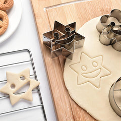 4 Stainless Steel Smile Face Cookie Moulds