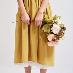 Durable Linen Apron with Pockets - Ideal for Professionals