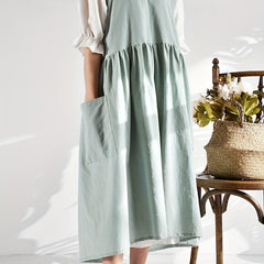 Durable Linen Apron with Pockets - Ideal for Professionals