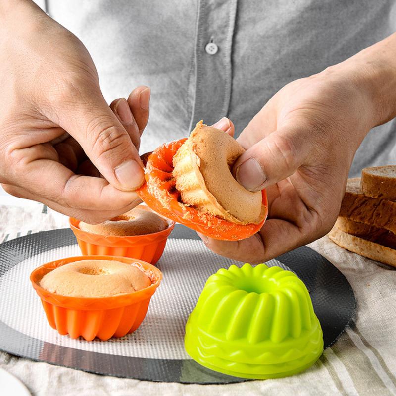 12pcs Silicone Baking Cups Reusable Cupcake Liners Muffin Liners Dishwasher Safe
