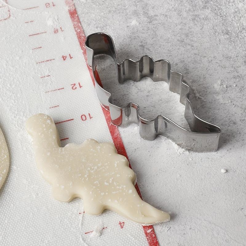 8pcs Dinosaur Cookie Cutters Stainless Steel Biscuit Molds Set