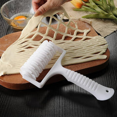 Ergonomic Kitchen Pastry Lattice Roller with Anti Slip Grip Handle