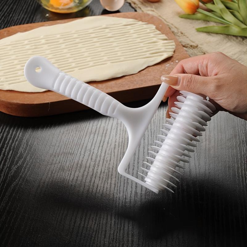 Ergonomic Kitchen Pastry Lattice Roller with Anti Slip Grip Handle