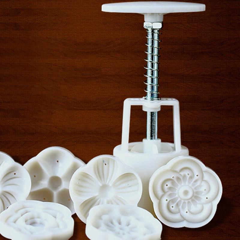 DIY Snowy Moon Cake Mold Circular Hand Pressing Type