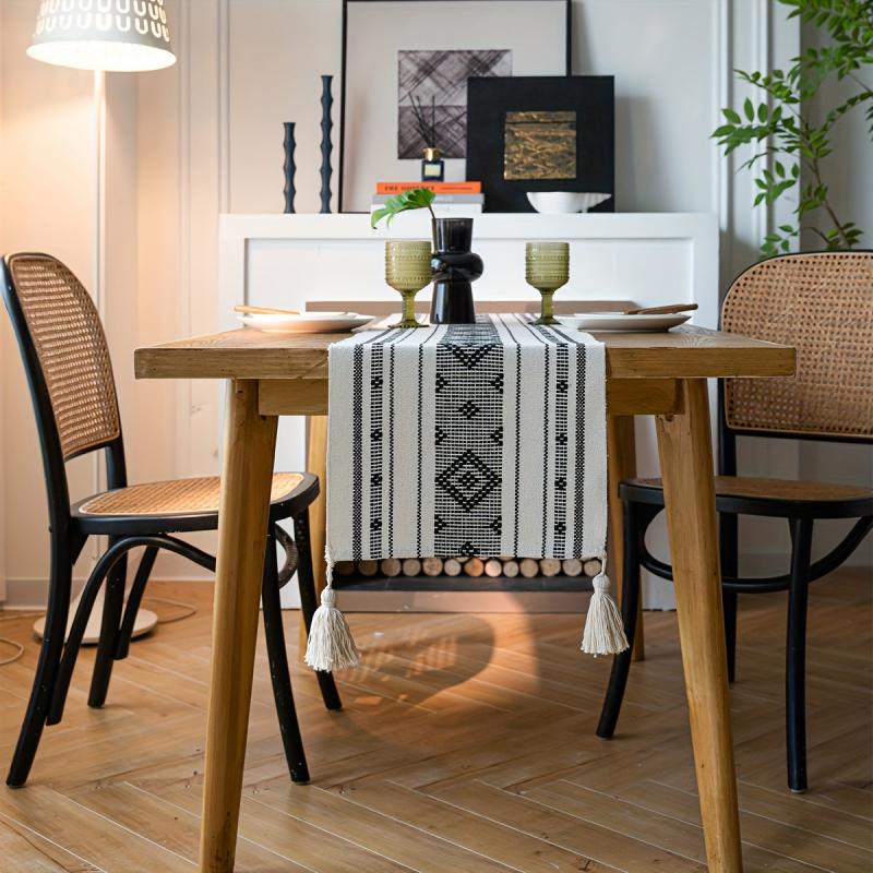 Polyester Geometric Tassel Table Runner for Room Decor