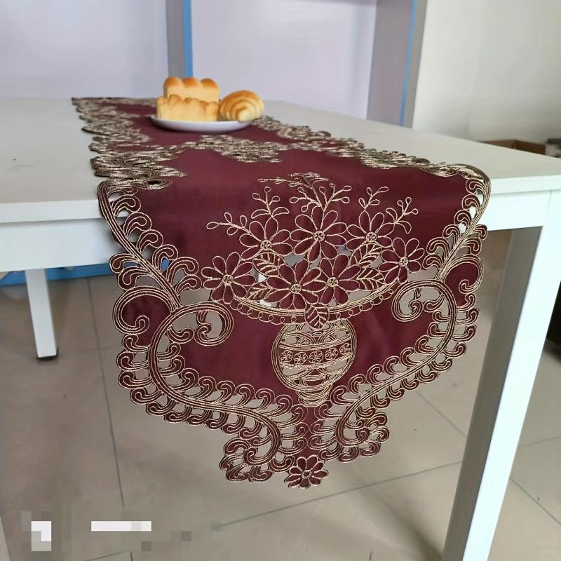 Polyester Table Runner European Embroidery Solid Table Cover