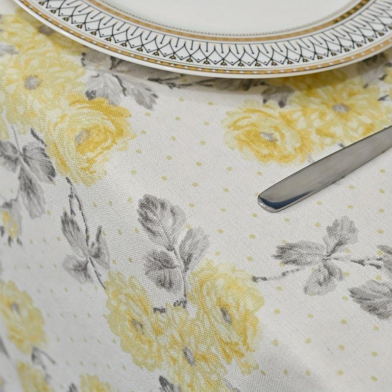 Waterproof Polyester Tablecloth Rectangle Style Table Cover for Picnics