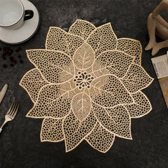 1pc Flower Shaped PVC Place Mat Waterproof Heat Insulation Table Mat