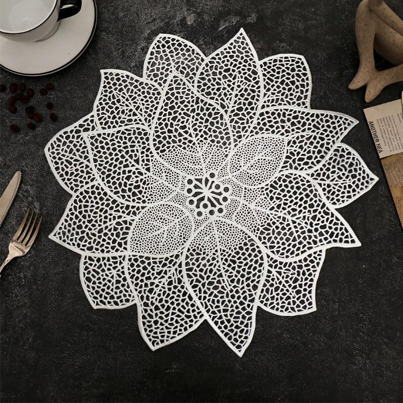 1pc Flower Shaped PVC Place Mat Waterproof Heat Insulation Table Mat