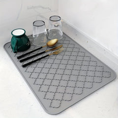 Silicone Dish Drying Mat: Non-Slip & Heat Resistant Kitchen Accessory