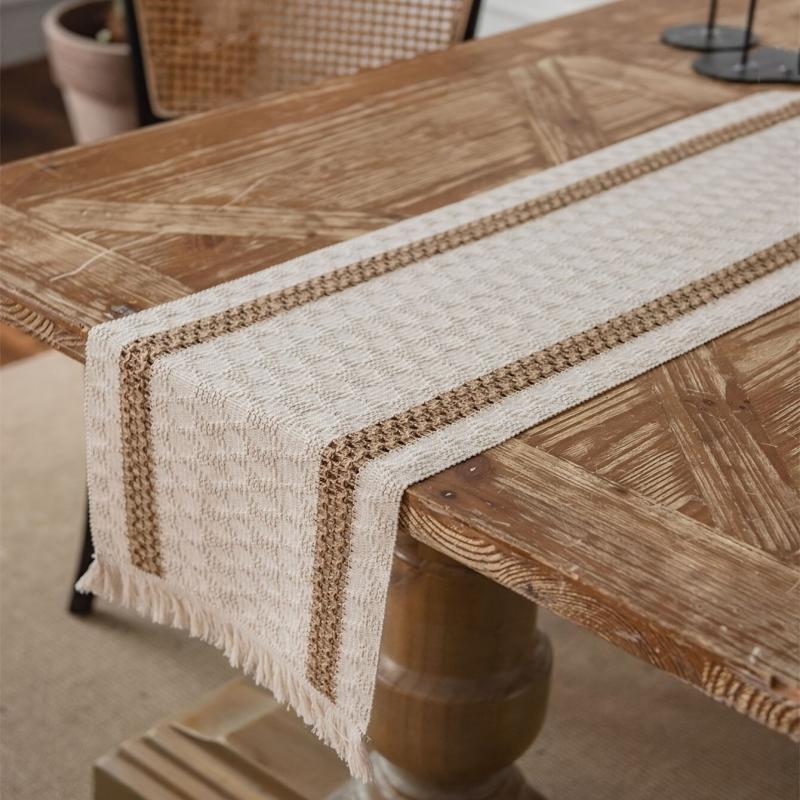 Farmhouse Table Runner Burlap Doily Crochet Lace - Ideal for Weddings
