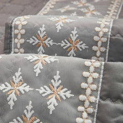 Anti Slip Snowflake Lace Sofa Cover for Quilting, 1pc