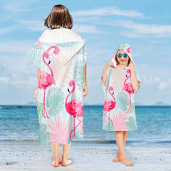 Flamingo Pattern Hooded Beach Towel - Stay Stylish This Summer!