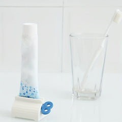 Creative Toothpaste Squeezer Household Plastic Manual Bathroom Supplies
