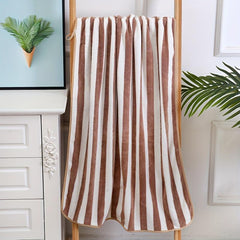 2pcs Coral Fleece Towel Set Soft Skin-friendly Striped Towel for Home Bathroom