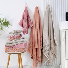 1pc LOVE Printed Hand Towel Bath Towel Soft Skin-friendly Face Towel