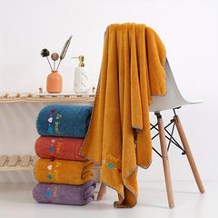 Embroidered Coral Fleece Bath Towel Soft Skin-friendly Absorbent Thickened Towel