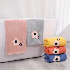Soft Flower Pattern Bath Towel - Quick Dry & Absorbent - 55x12