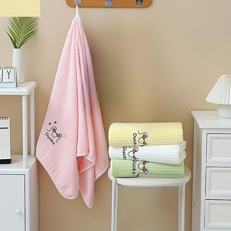 Cartoon Duck Embroidered Bath Towel Soft Skin-friendly Absorbent Towel