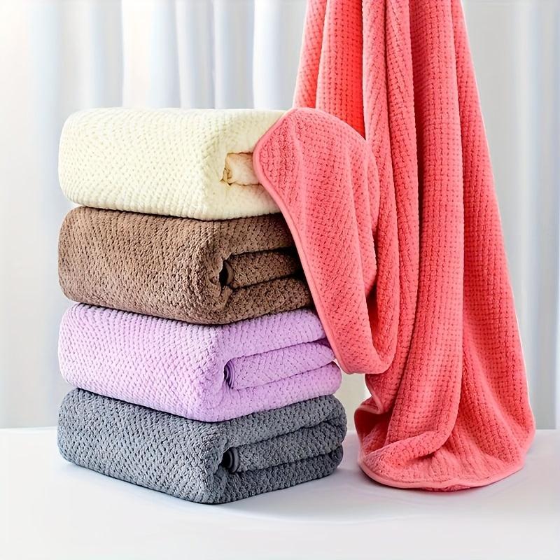 Soft Coral Fleece Bath Towel - Absorbent and Skin-Friendly - 70x140cm