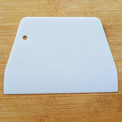 1pc Trapezoidal Plastic Scraper for Baking