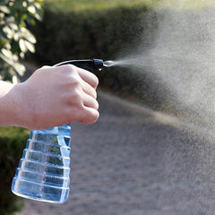 Transparent Pagoda Hand-Pressed Watering Bottle for Gardening