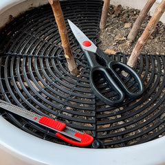 Flower Pot Surface Protector Grid for Plant Safety