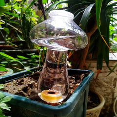 4pcs 300ML Self Watering Planter Insert Mushroom Shaped Automatic Plant Waterer