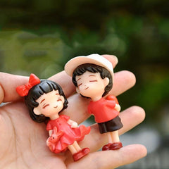 2pcs Sports Hat Resin Crafts for Outdoor & Home Garden Decoration