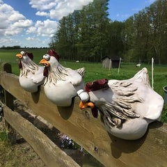 Hen Resin Statue for Outdoor Decor