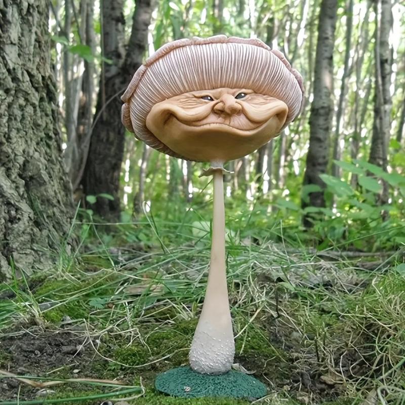Resin Mushroom Garden Decoration Funny Face Outdoor Lawn Statue